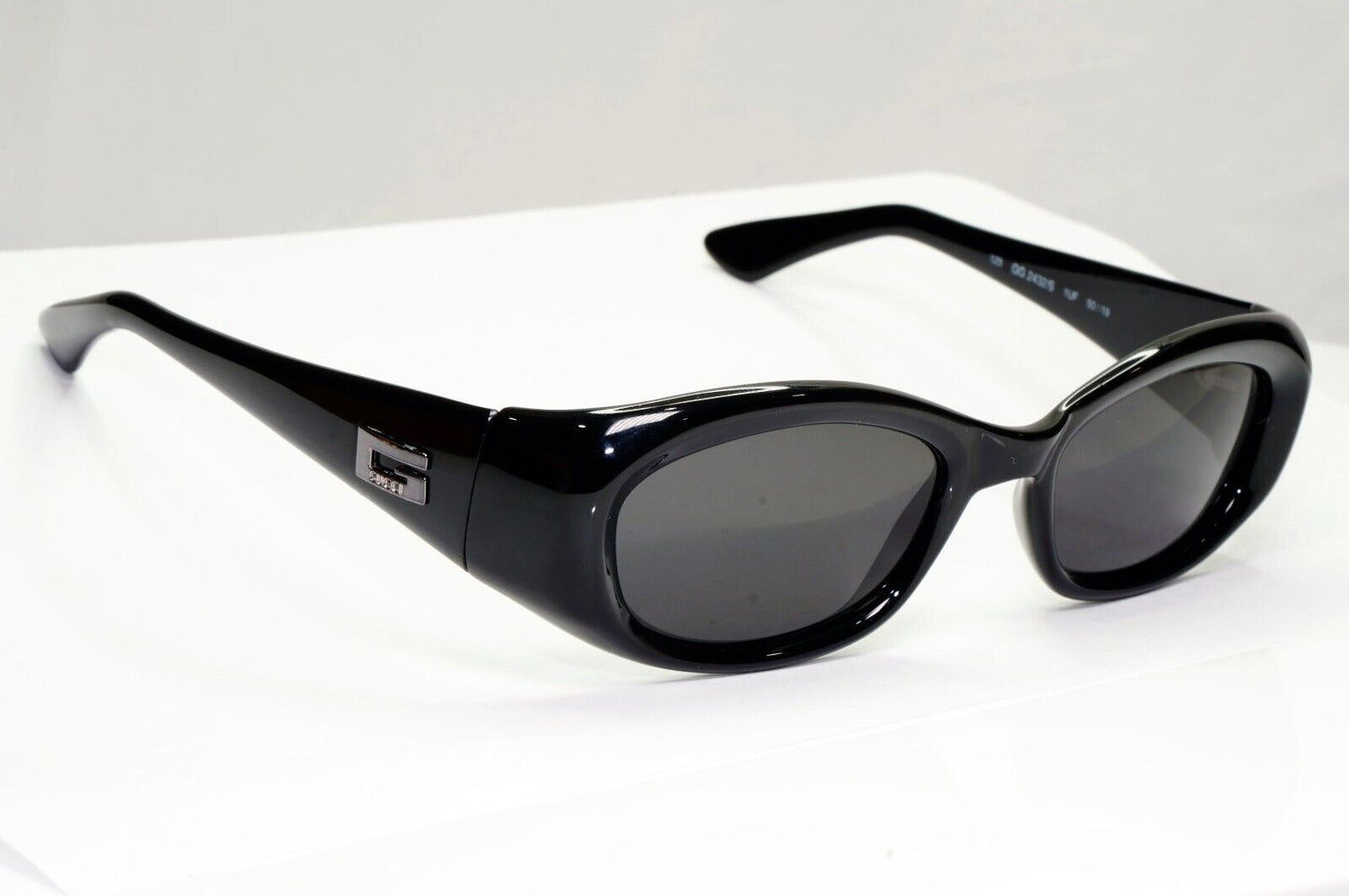 Gucci Sunglasses 1998 Vintage Black Rectangle Retro Unisex GG 2432/S 1UF 301224