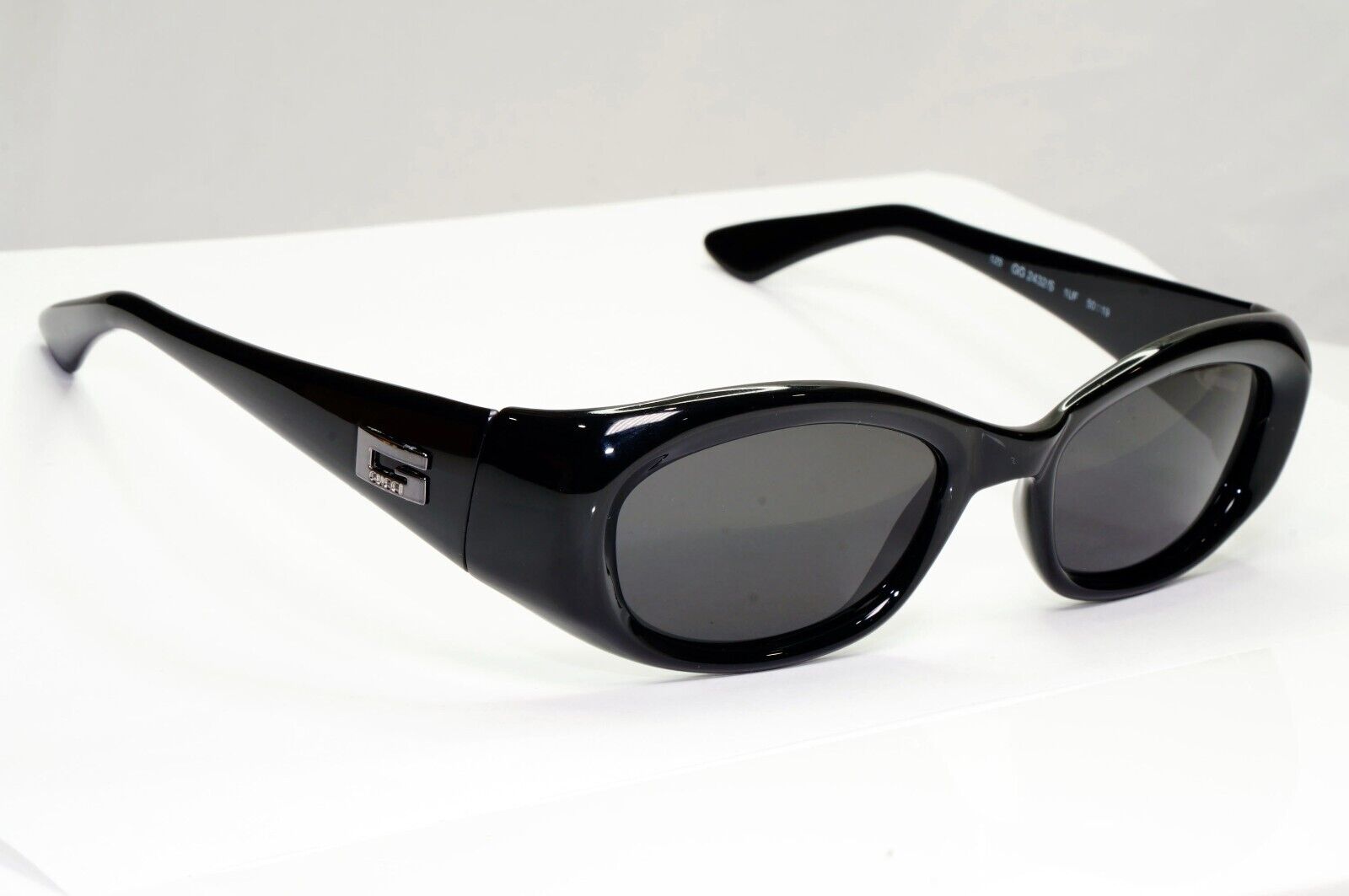Gucci Sunglasses 1998 Vintage Black Rectangle Retro Unisex GG 2432/S 1UF 301224