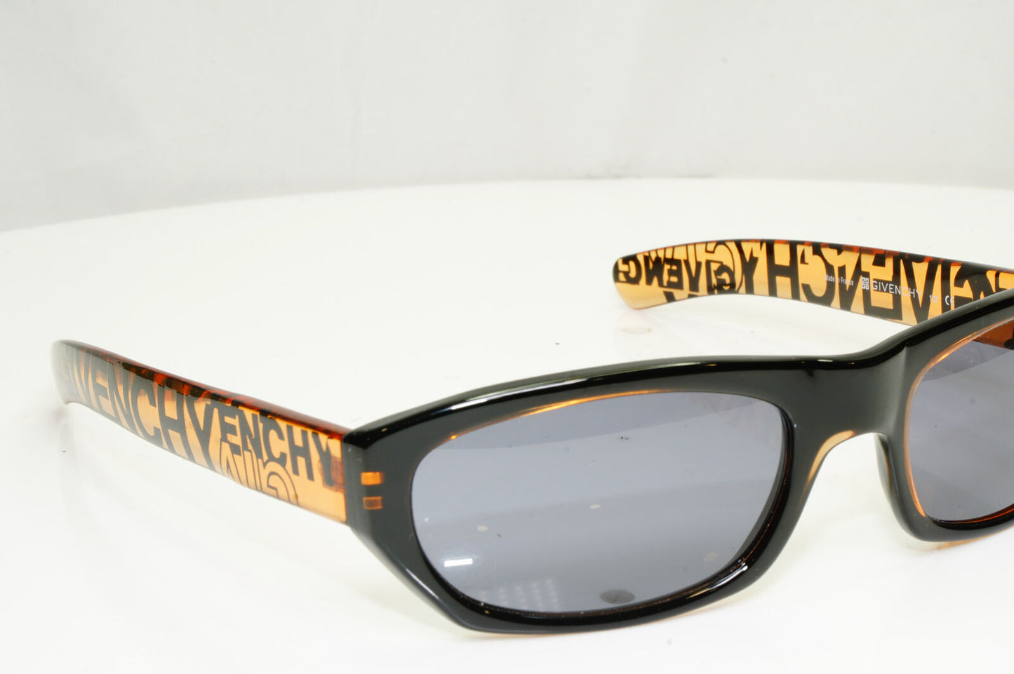 Givenchy 2004 Vintage Mens Womens Sunglasses Black Amber 1054 Big Logo 003 33146