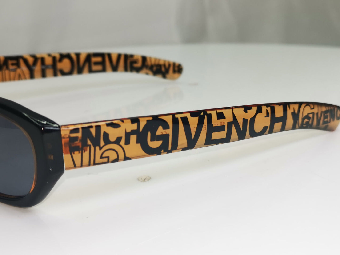 Givenchy 2004 Vintage Mens Womens Sunglasses Black Amber 1054 Big Logo 003 33146