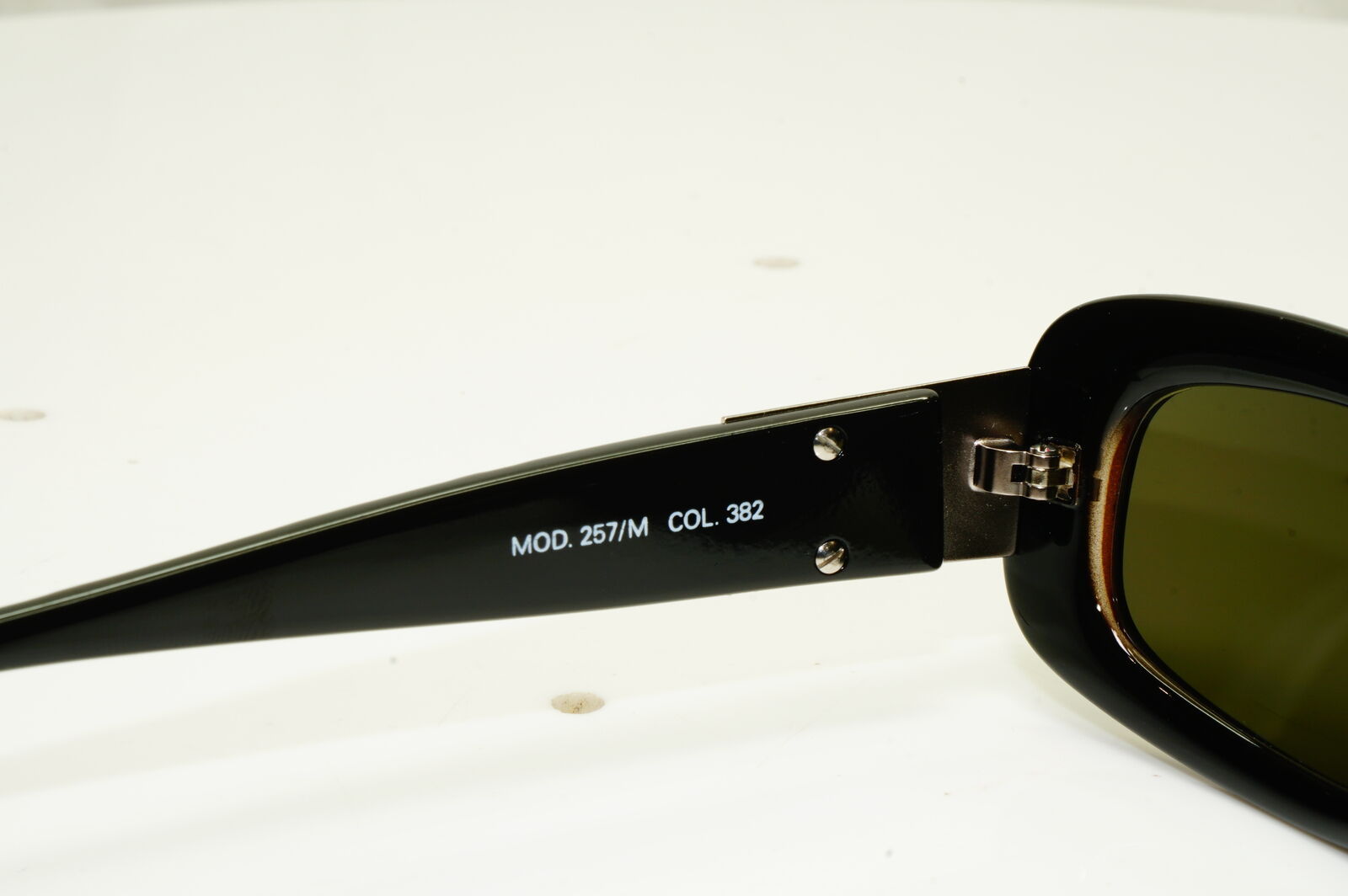 Gianni Versace 1996 Unisex Vintage Brown Medusa Sunglasses MOD 257/M COL 382
