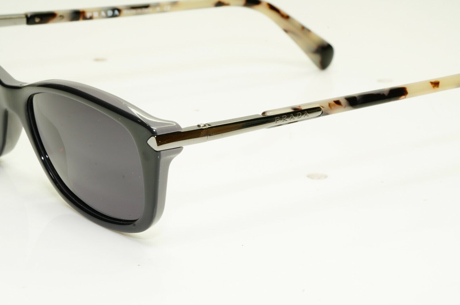 Authentic PRADA Womens Vintage Sunglasses Grey HAVANA VPR 04P TFN-101 27735