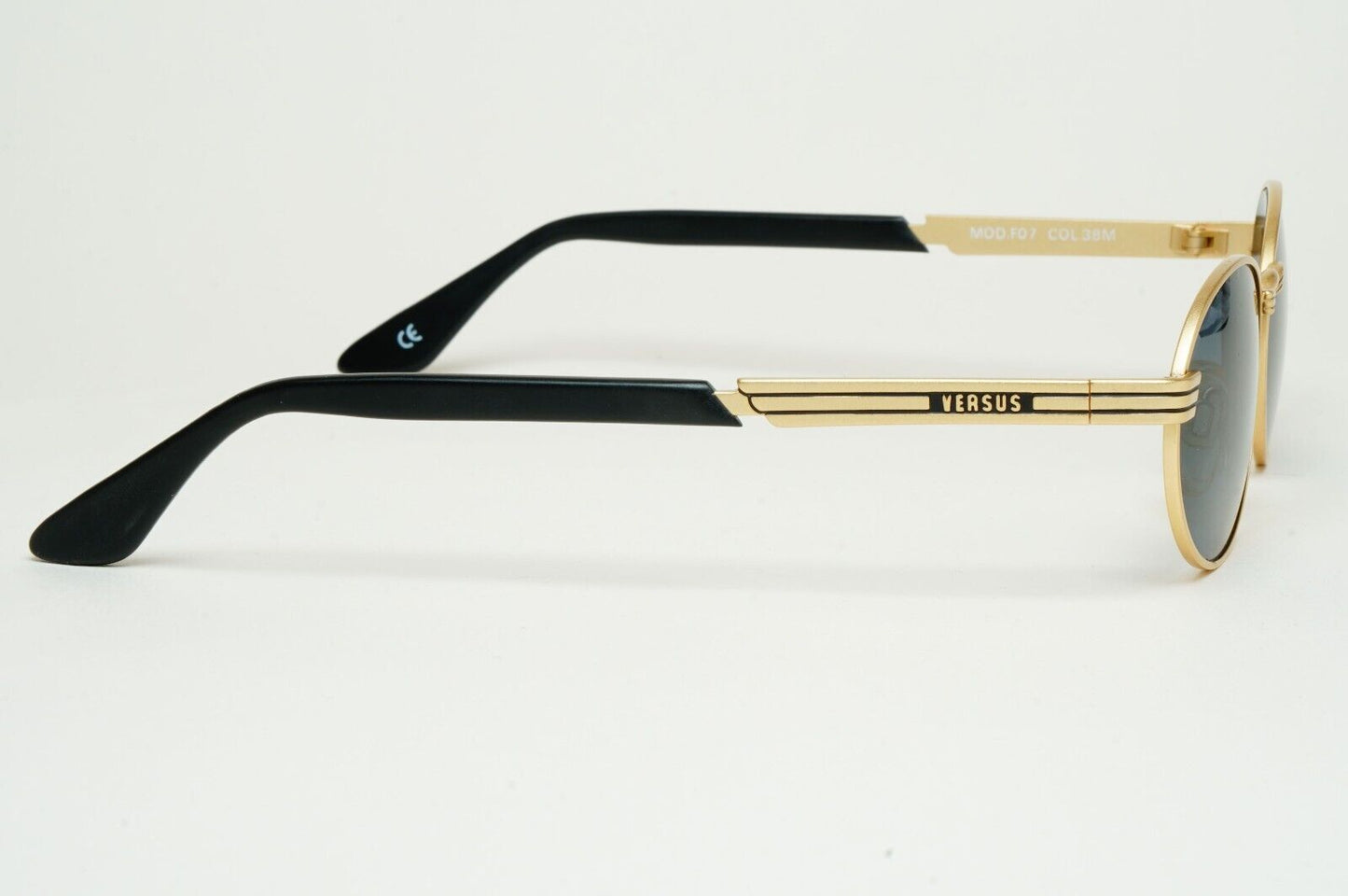 Versus Sunglasses 1996 by Gianni Versace Vintage Gold Oval Black MOD F07 COL 38M