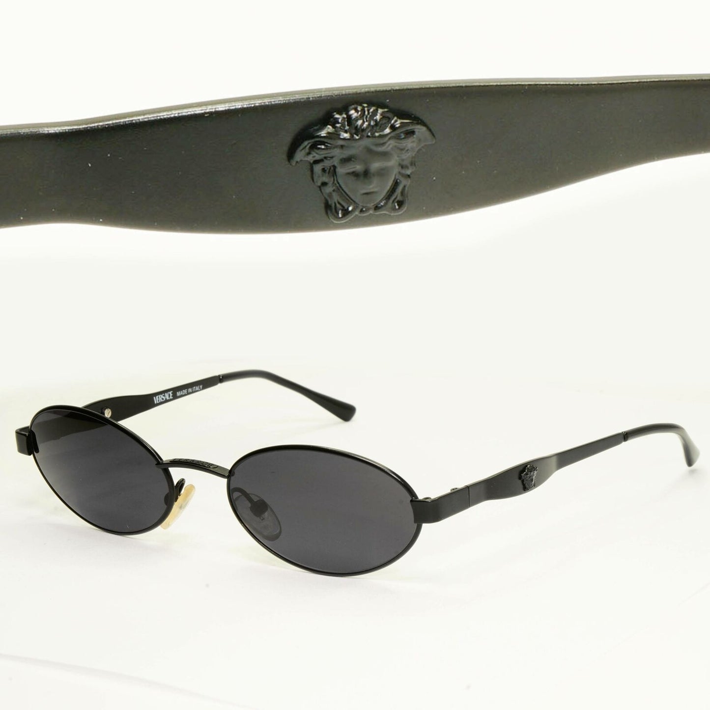 Gianni Versace 1996 Vintage Black Medusa Oval Metal Sunglasses MOD S08 COL 028