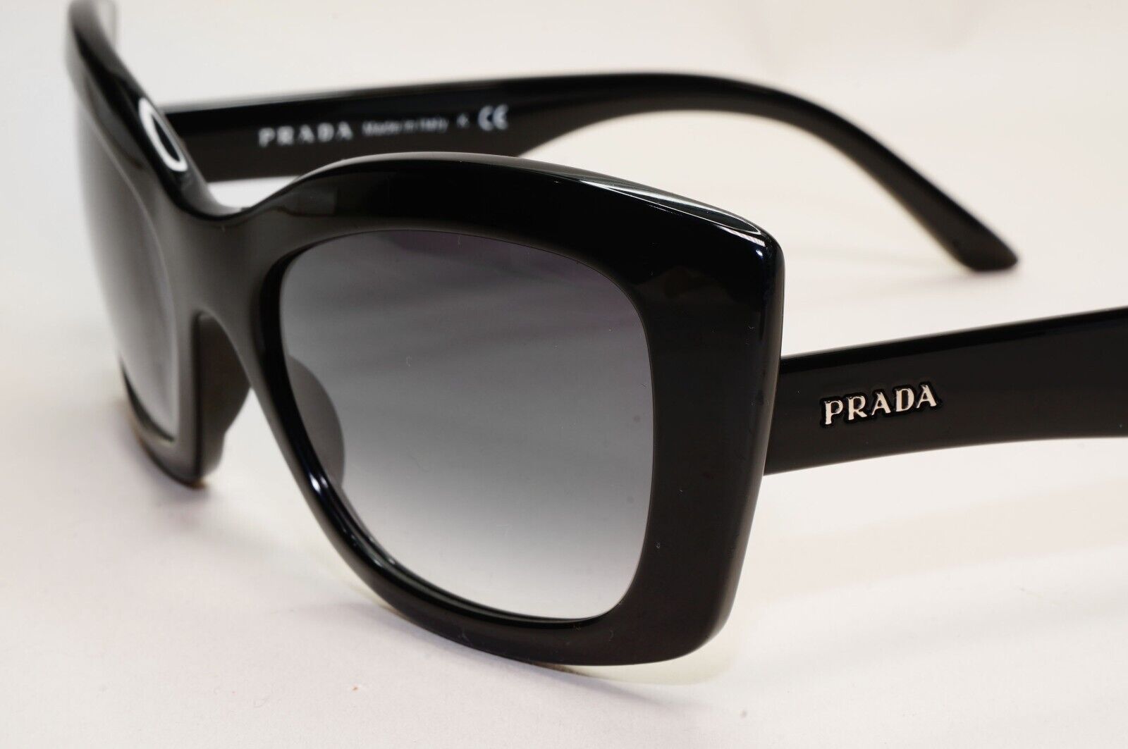 Prada Sunglasses Black Cat Eye Grey Gradient PR19MS SPR 19M 1AB-3M1 091124