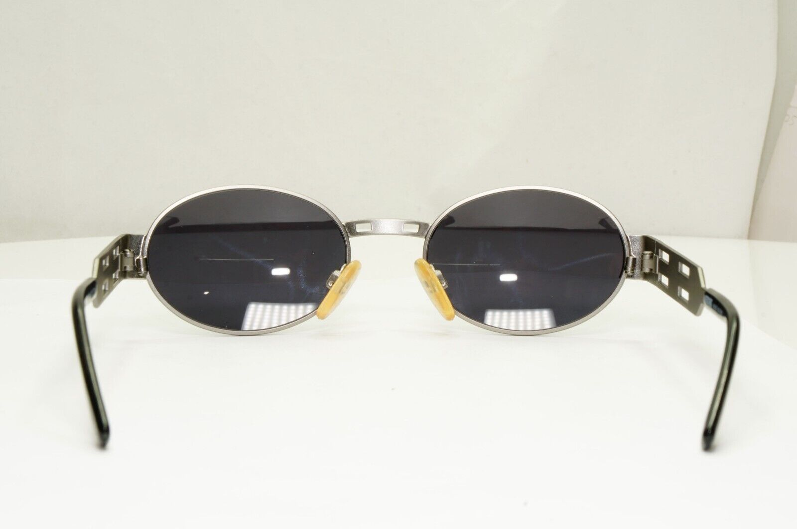 Versus 1996 by Gianni Versace Vintage Grey Black Sunglasses MOD R06 COL 77M