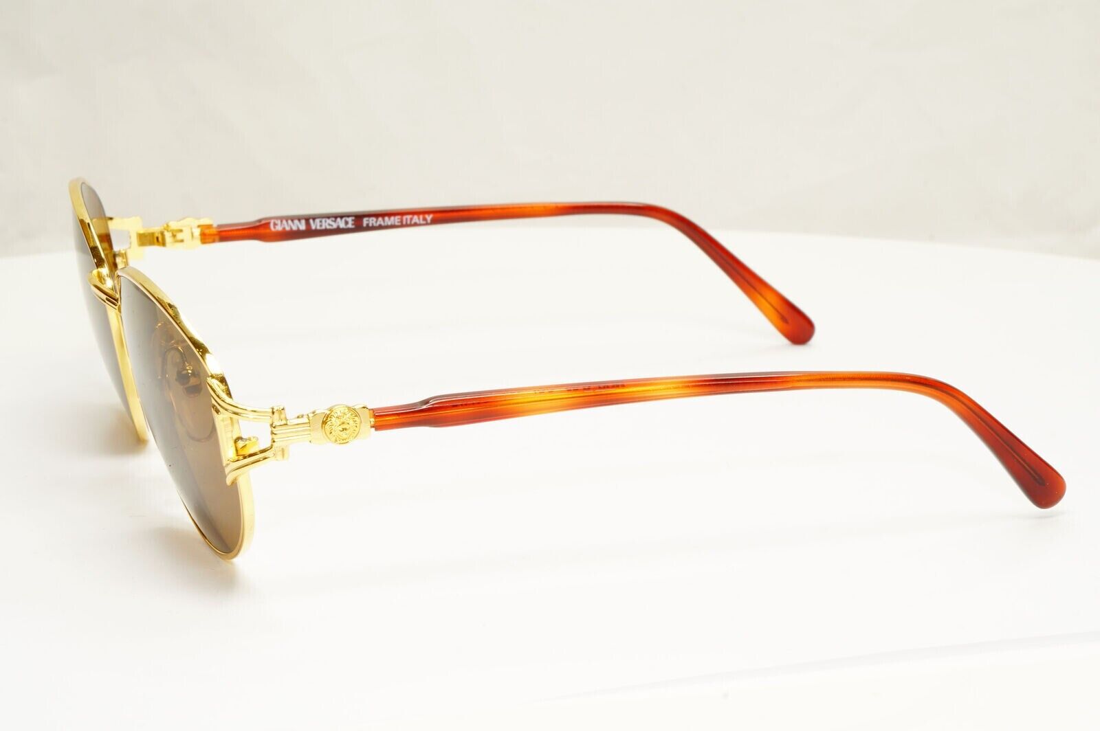 Gianni Versace Sunglasses 1995 Vintage Gold Medusa Brown Retro MOD G28 COL 19L