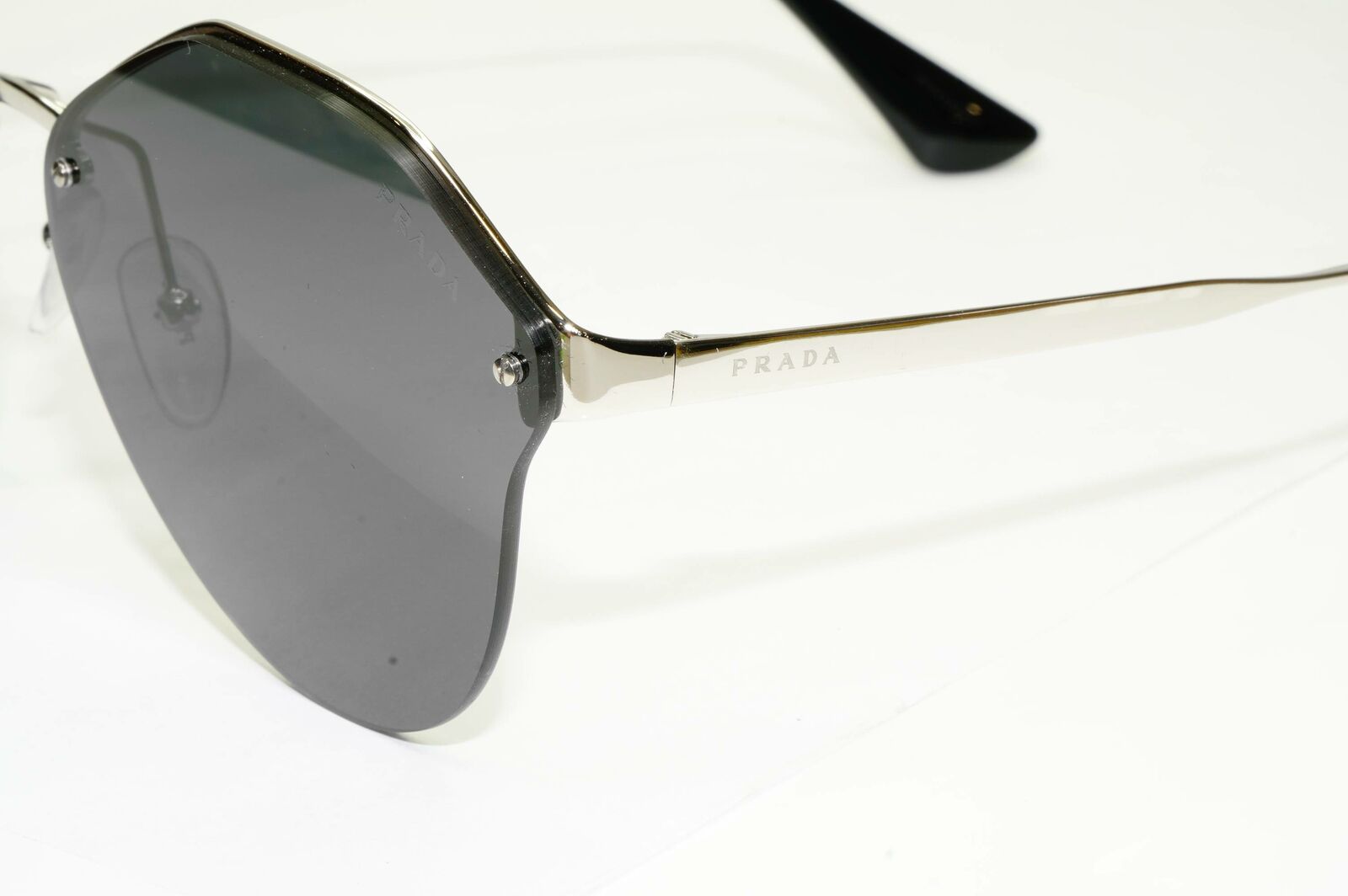 Authentic Prada Womens Cinema Collection Sunglasses Black Silver SPR 64T 1BC-5S0