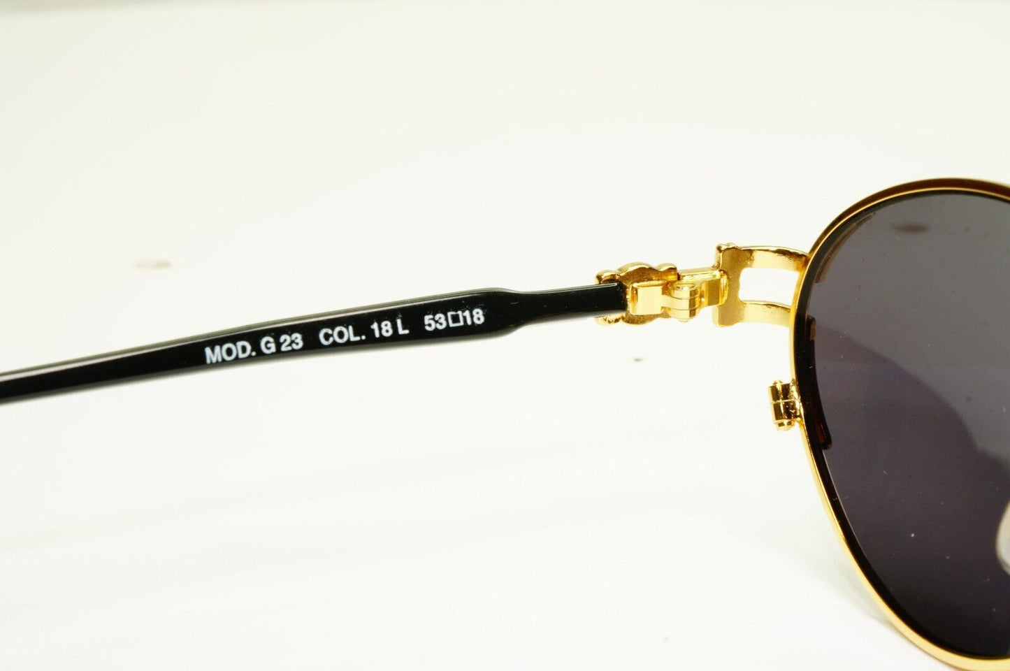 Gianni Versace 1995 Vintage Sunglasses Gold Medusa Black MOD G23 COL 18L