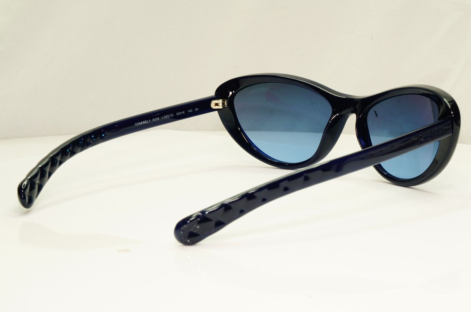 Chanel Navy Blue Sunglasses Gradient Gold Womens Fashion CH 6039 c.503/S2