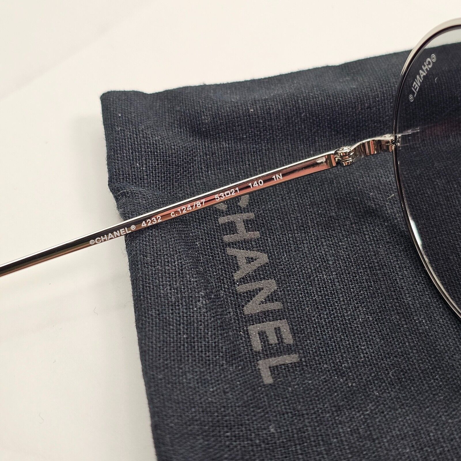 Chanel Sunglasses Silver Metal Grey Round Pilot 4232 c.124/87 200324