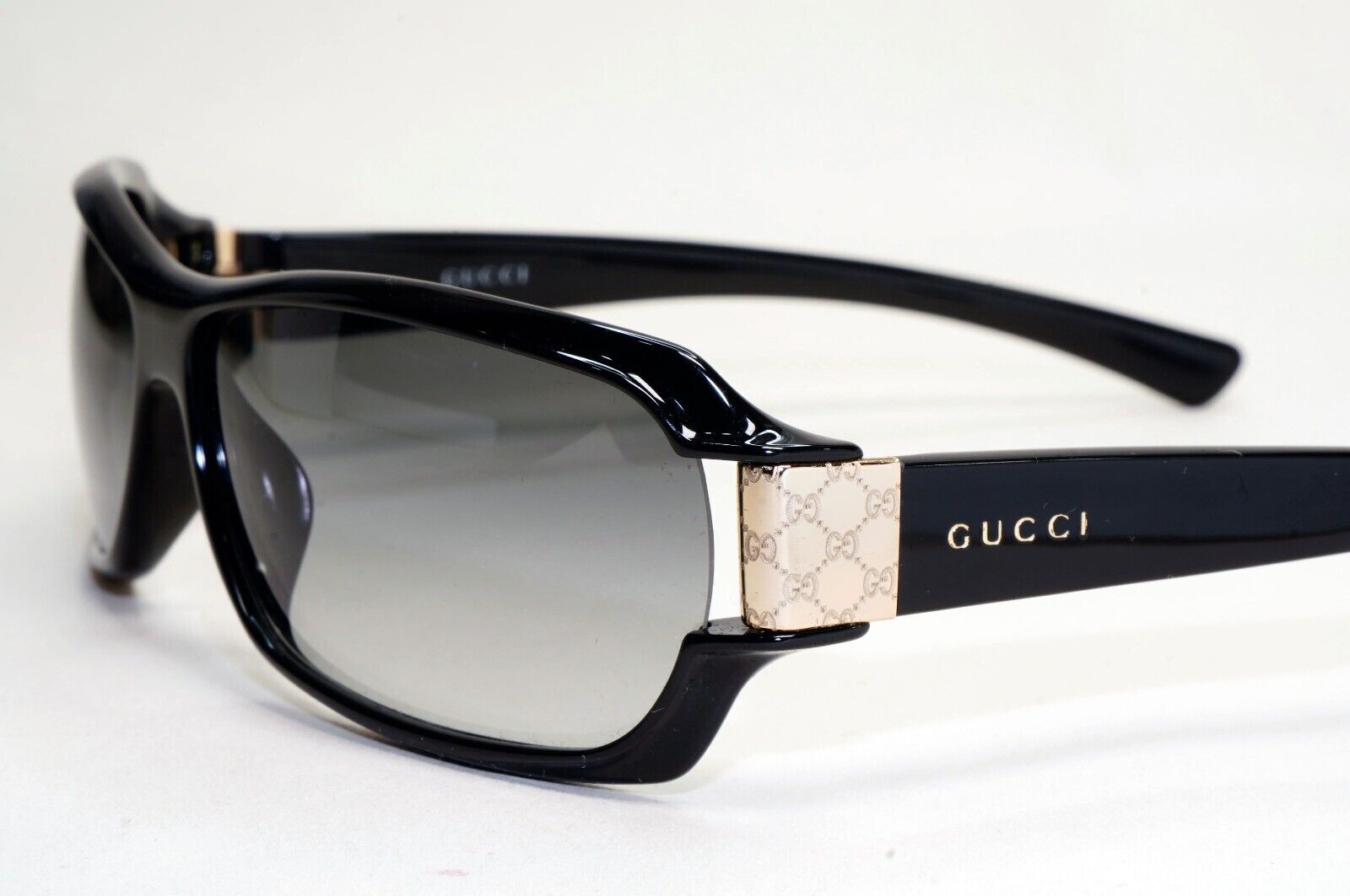 Gucci Sunglasses 2002 Vintage Black Grey Rectangle Unisex GG 2547/S PL4 131024