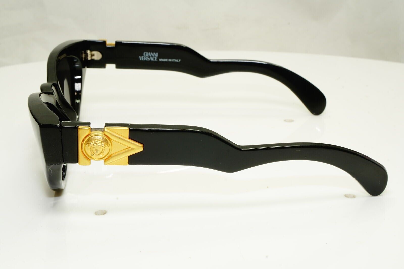Gianni Versace Sunglasses 1996 Vintage Black Gold Medusa MOD 476/A COL 852
