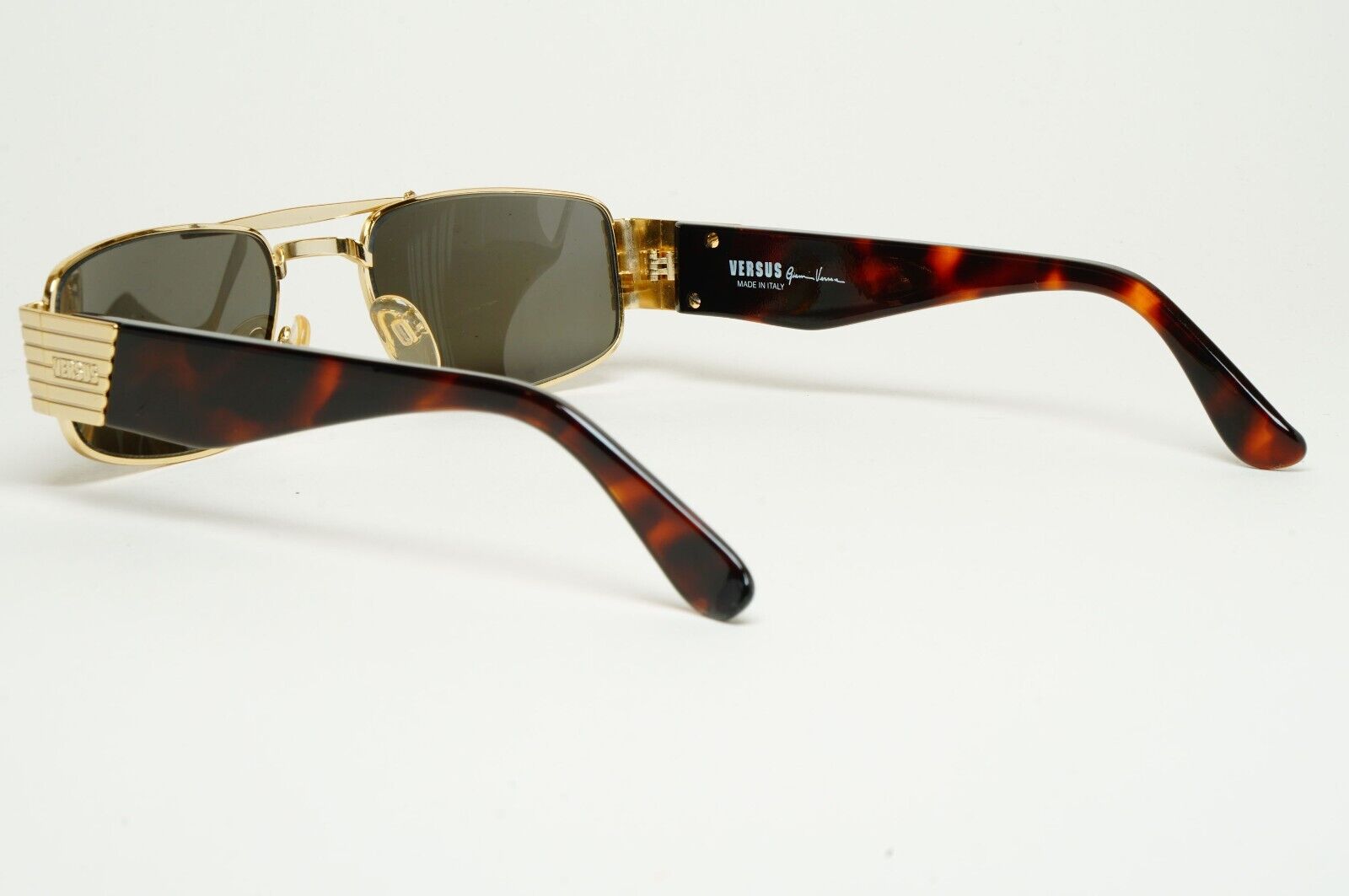 DAMAGED Versus Sunglasses 1996 by Gianni Versace Vintage Gold MOD F13 COL 030