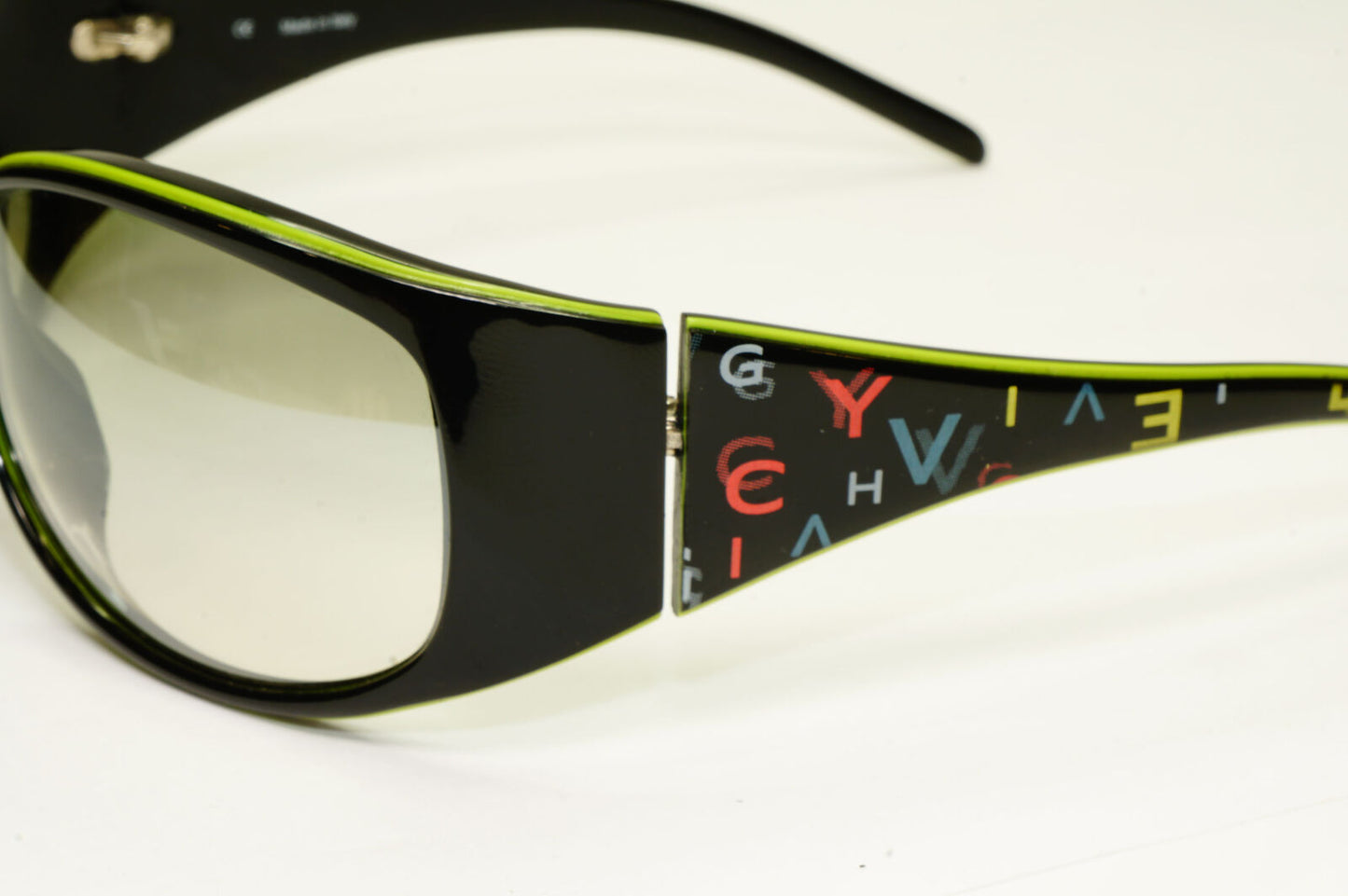 Givenchy Black Womens Vintage Designer Sunglasses SGV 551 1GH 36054