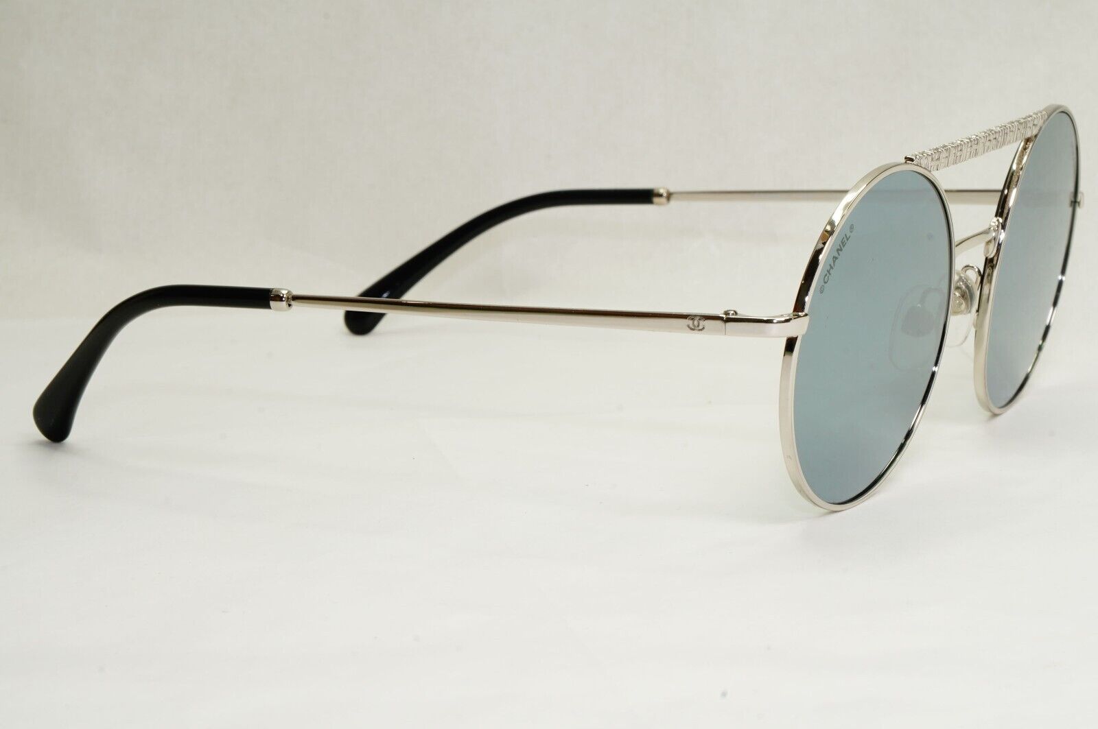 Chanel Sunglasses Silver Grey Mirrored Round Pilot Metal 4232 c.124/6G 200324