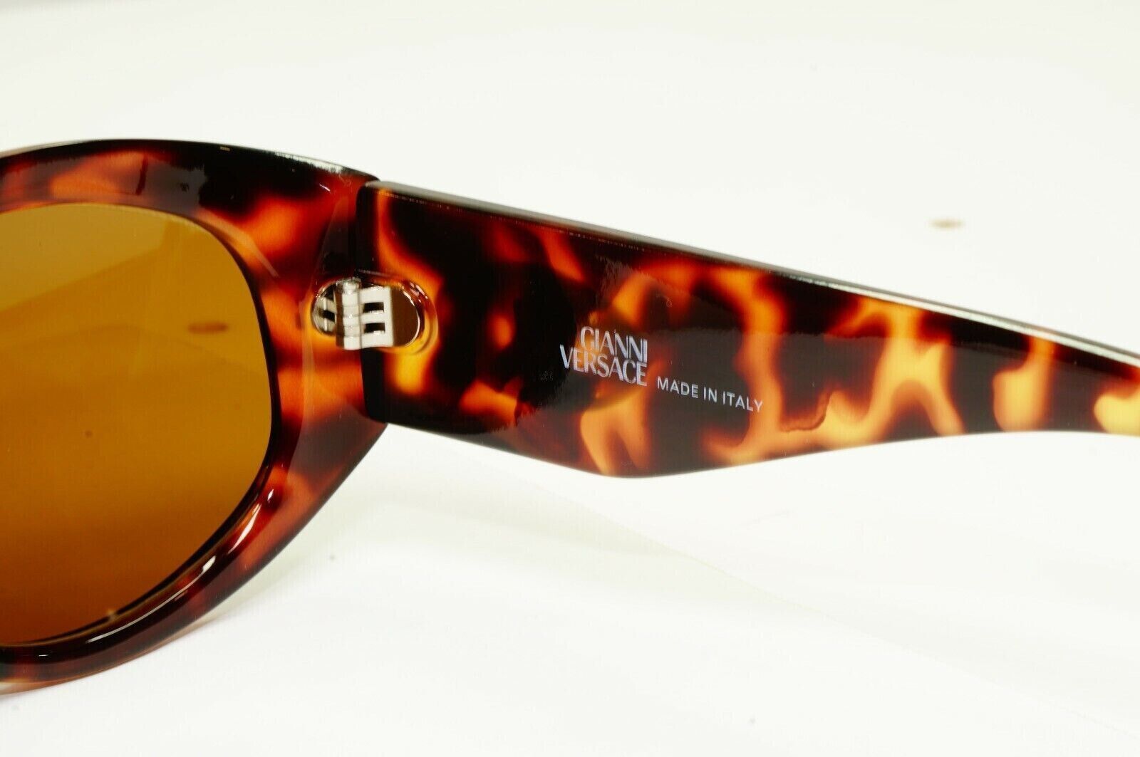 Gianni Versace 1996 Vintage Gold Medusa Biggie Sunglasses MOD 4V4/A COL 869