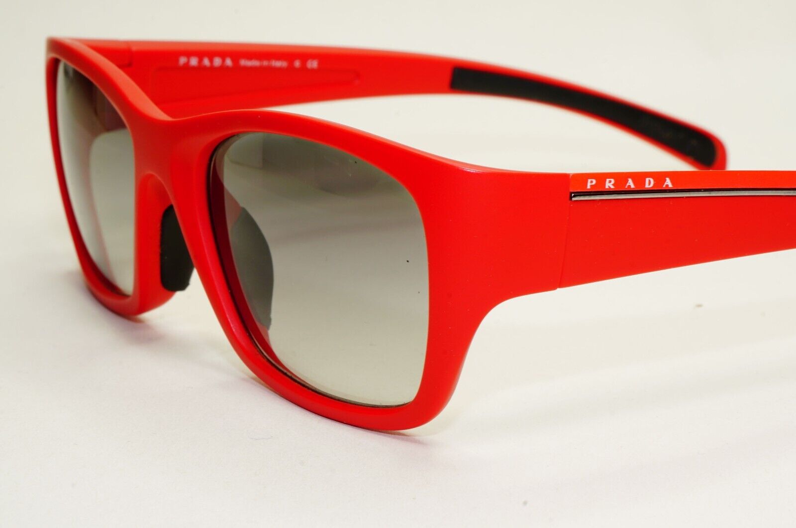 Prada Sunglasses 2007 Vintage Rare Red Square PS07IS SPS 07I ZVI-3M1 53mm 270924