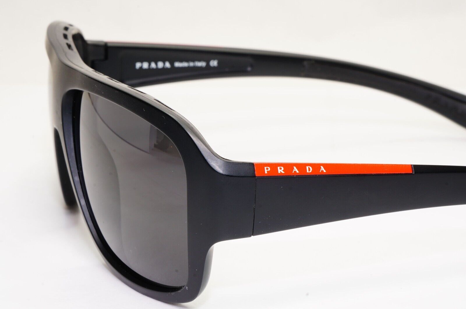 Prada Sunglasses 2007 Vintage Black Square Rossa PS02IS SPS 02I 1BO-1A1 111223