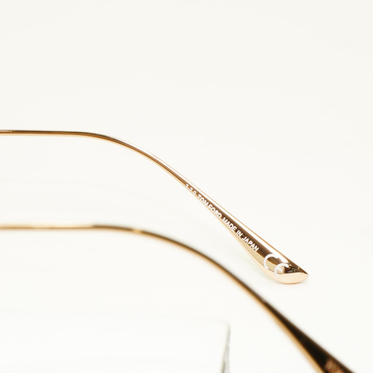 Tom Ford Titanium Japan Sunglasses Gold Grey Pilot Metal Cyrus TF 747 28A FT0747