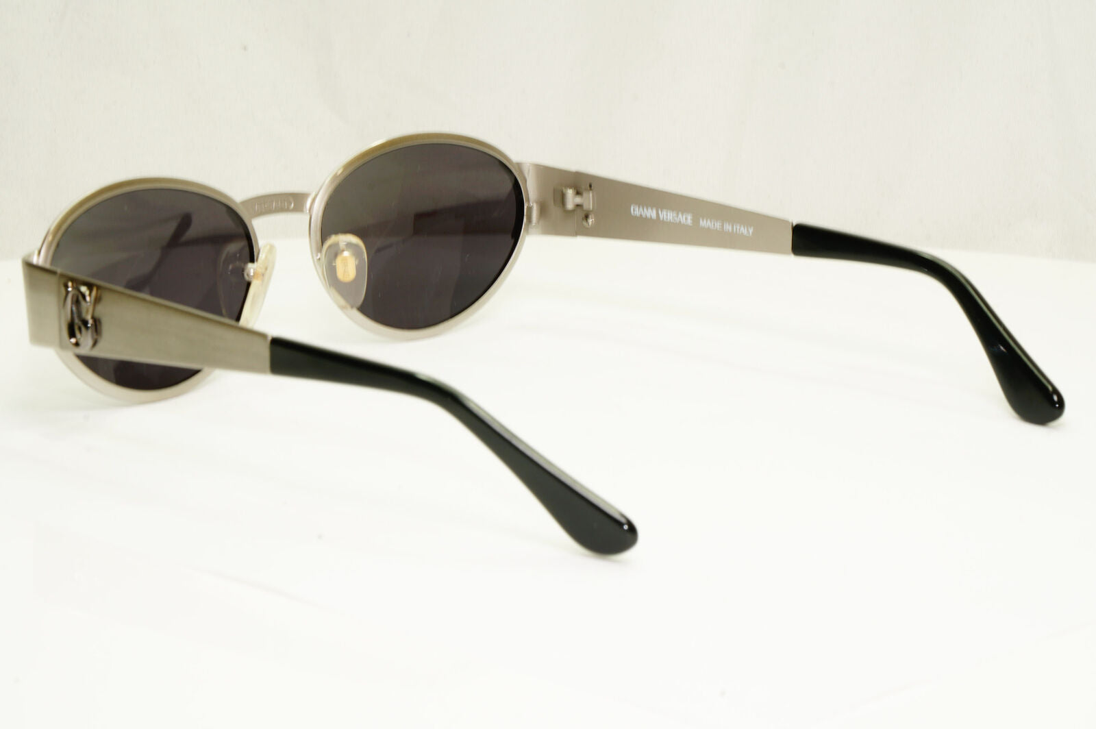 Gianni Versace 1996 Vintage Mens Metal Silver Sunglasses GV MOD S76 COL 26M
