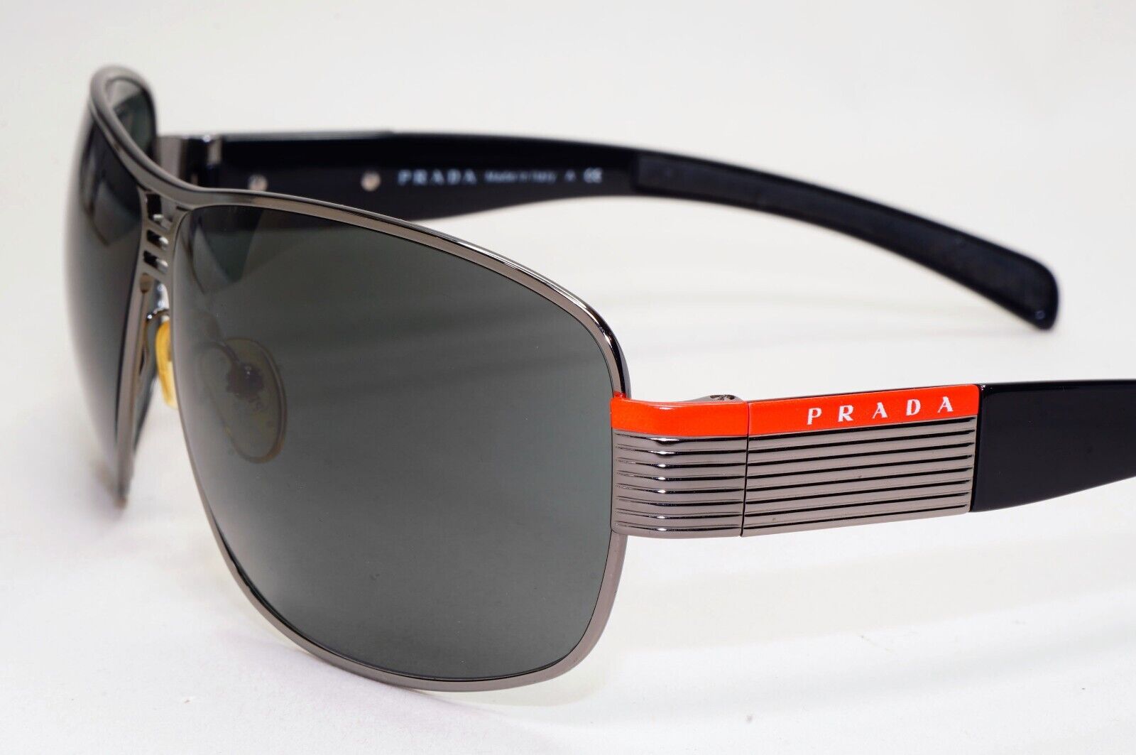 Prada Sunglasses 2006 Vintage Gunmetal Black Pilot PS50HS SPS 50H 5AV-1A1 041124