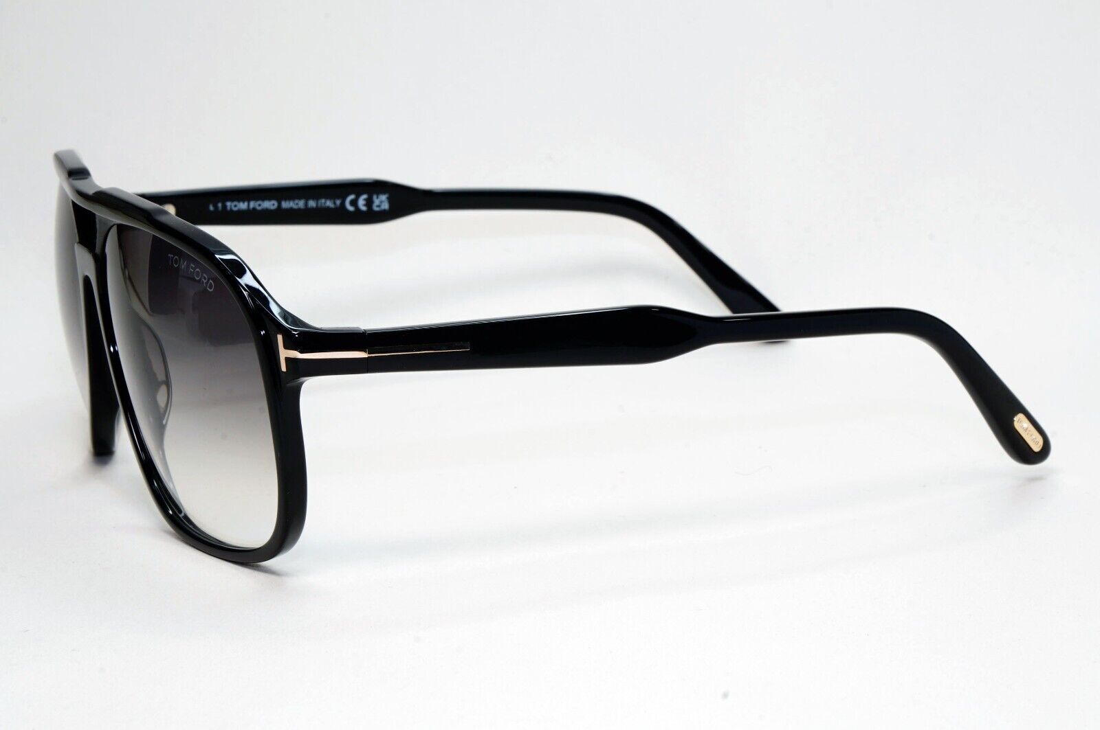 Tom Ford Sunglasses Raoul Black Glossy Pilot Gradient Grey TF 753 FT0753 01B