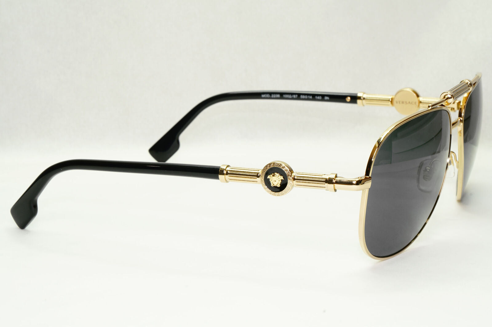 Versace Sunglasses Black Gold Pilot Medusa Metal MOD VE 2236 1002/87 59mm