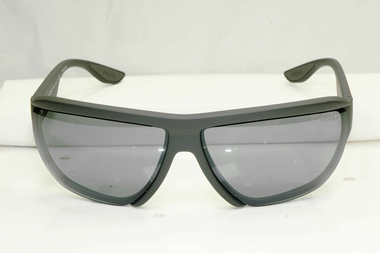 Prada Black Grey Mirror Mens Sunglasses SPS 09V TFZ-09F Red Stripe Rossa Matte