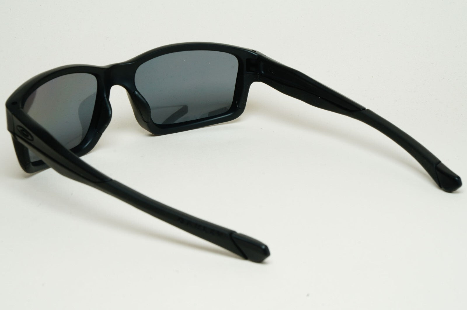 Oakley Sunglasses Polarized Chainlink Black Matte Grey Square OO 9247 15