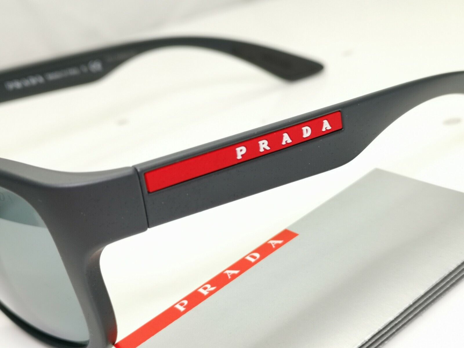 Authentic Prada Mens Grey Sunglasses Square Mirror SPS 01U UFK-5L0 Red Stripe