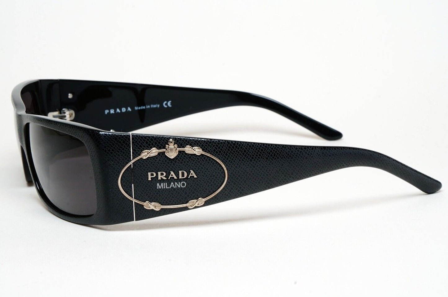 Prada Sunglasses 2007 Vintage Black Saffiano Crest PR11HS SPR 11H 7JS-1A1 070125
