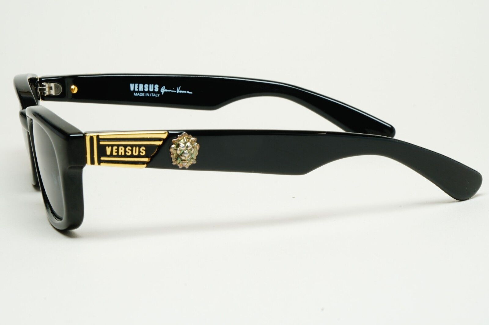 Versus Sunglasses 1996 by Gianni Versace Vintage Black Lion MOD EZ8 COL 852