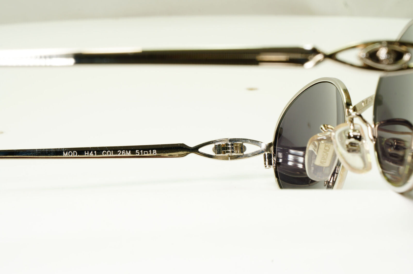 Gianni Versace 1995 Sunglasses Vintage Silver Black Metal Oval MOD H41 COL 26M A