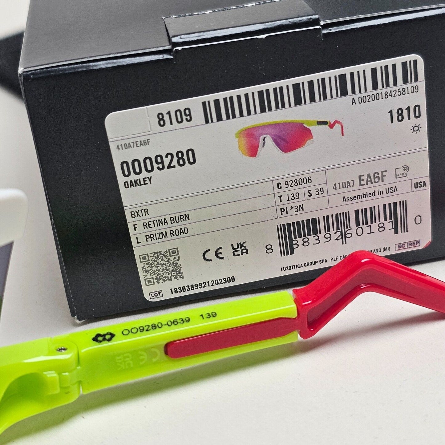 Oakley Sunglasses BXTR Flourescent Green Retina Burn Prizm Road OO 9280 06