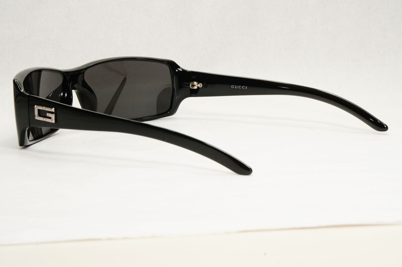 Gucci Sunglasses 1999 Vintage Black Rectangle Wrap Retro GG 2515/S 584 191223