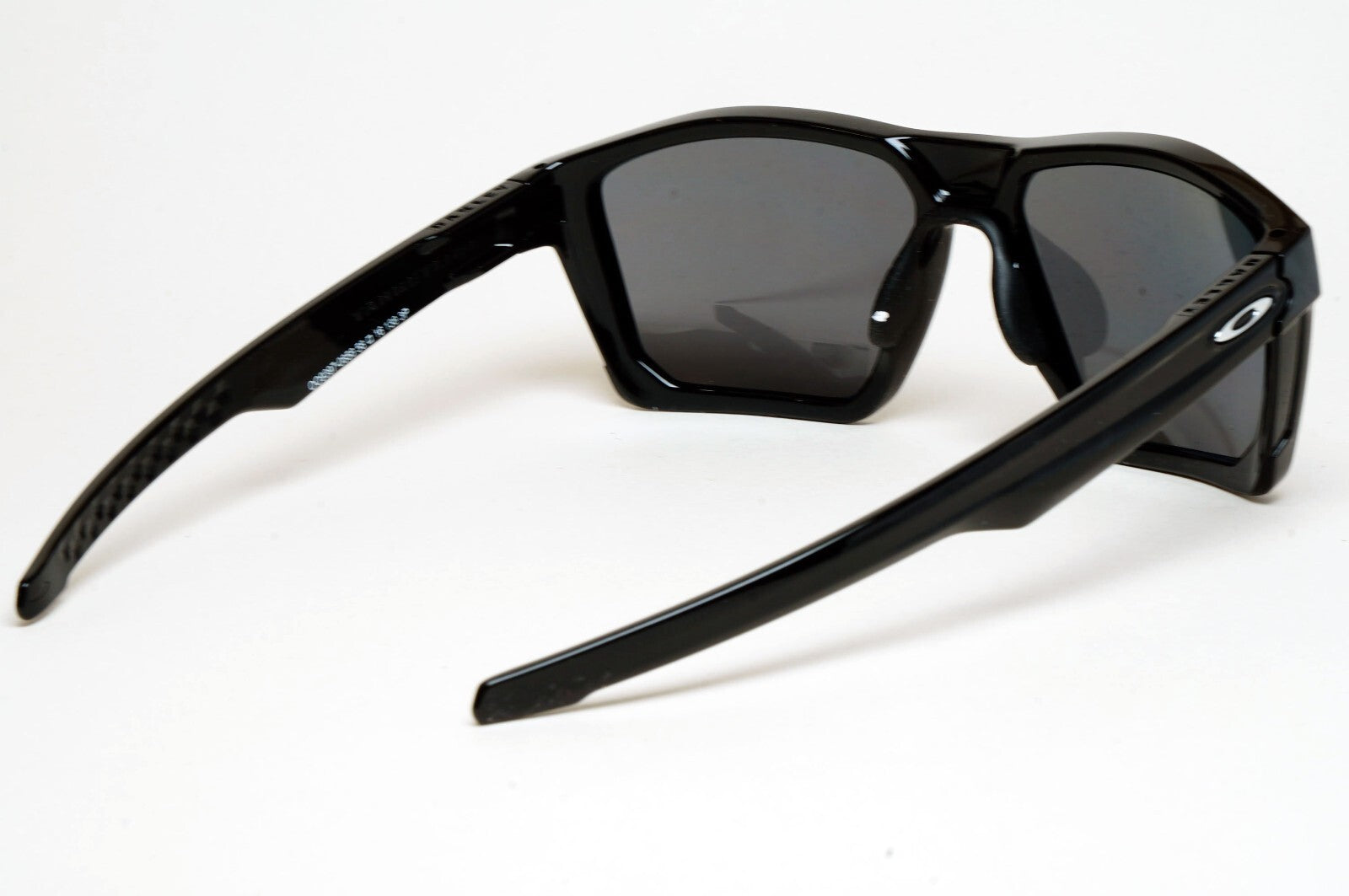 Oakley Sunglasses Polarized Targetline Black Polished Iridium Glossy OO 9397 08