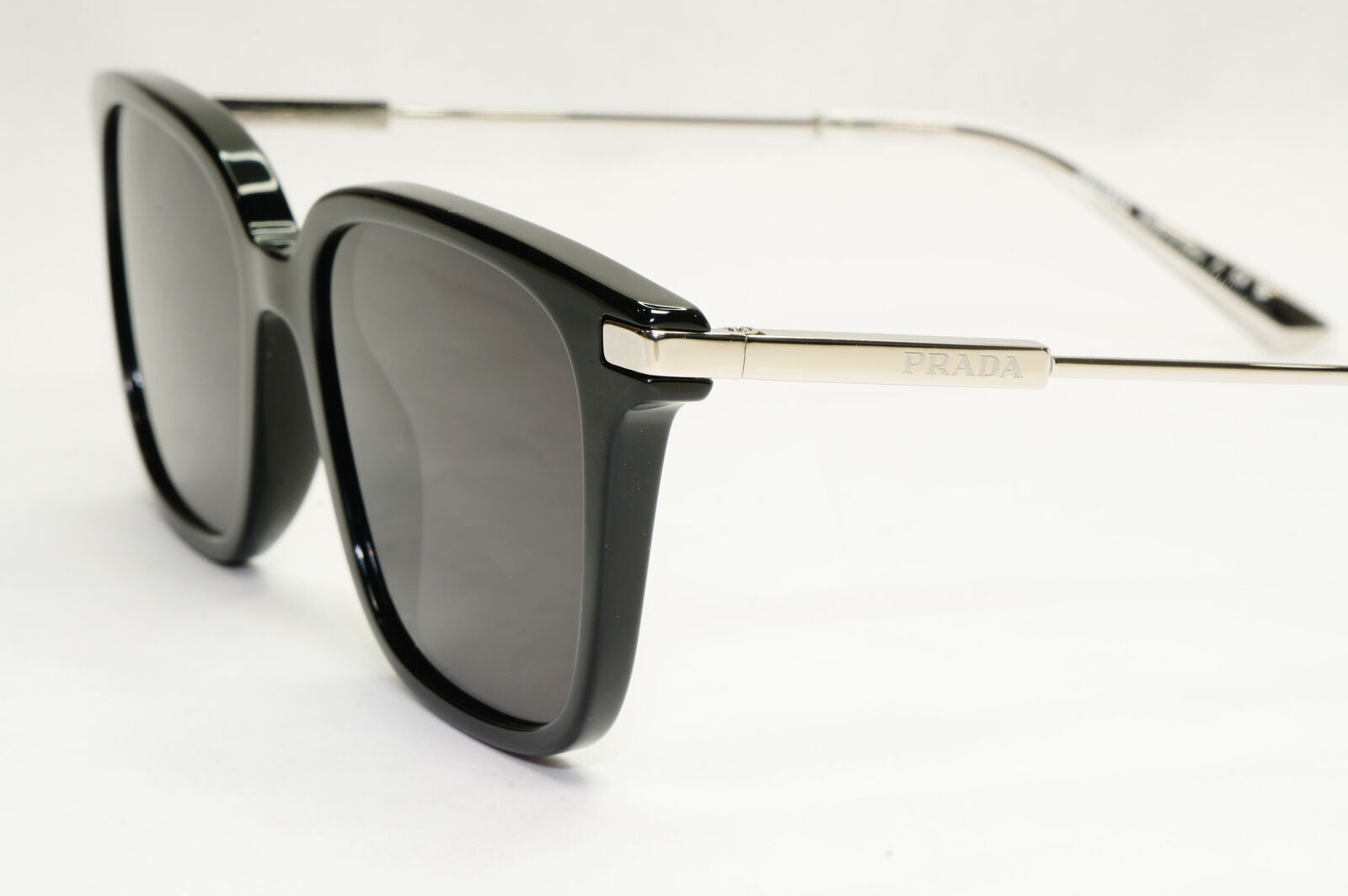 Prada Sunglasses Black Silver Square Glossy Fashion PR04ZV VPR 04Z 1AB-1O1 50mm