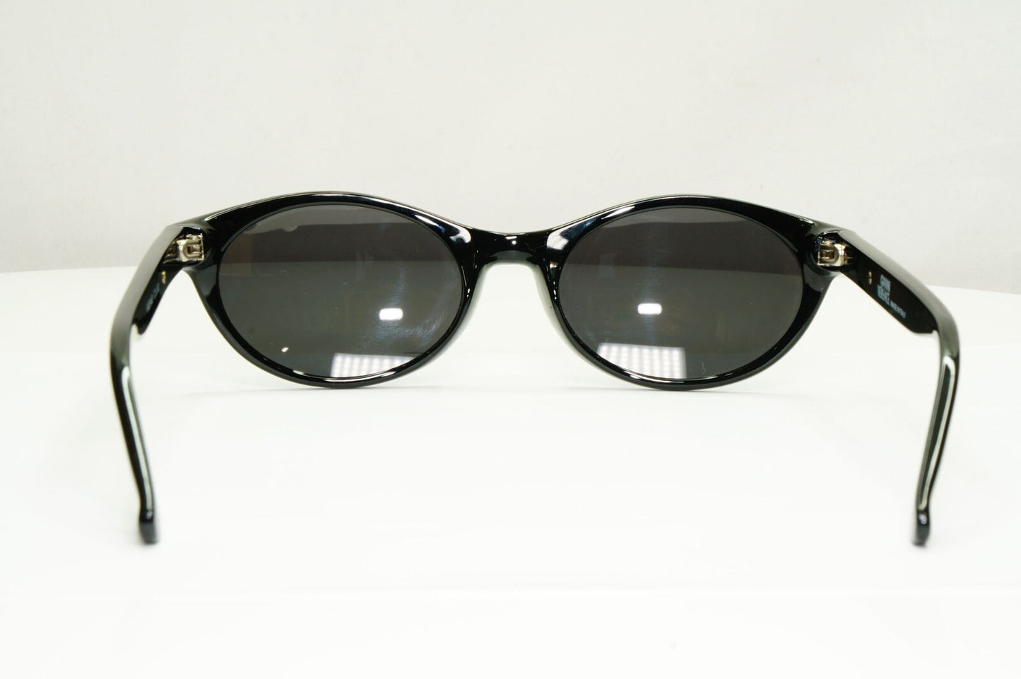 Gianni Versace 1996 Sunglasses Vintage Black Unisex Oval MOD 453 COL 852 240123