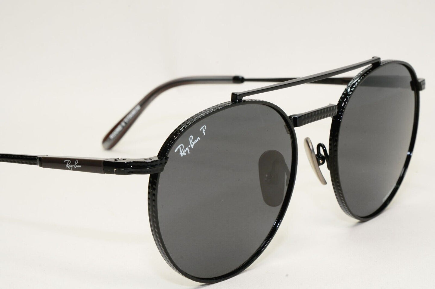 Ray-Ban Sunglasses Round II Titanium Polarised Black RB 8237 3141/K8 53mm