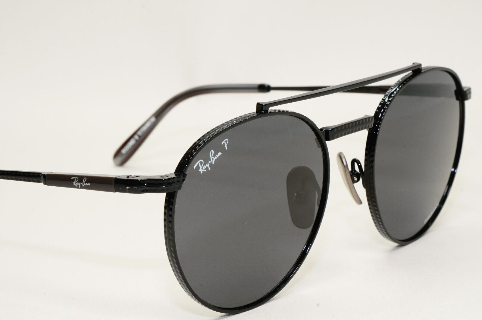 Ray-Ban Sunglasses Round II Titanium Polarised Black RB 8237 3141/K8 53mm