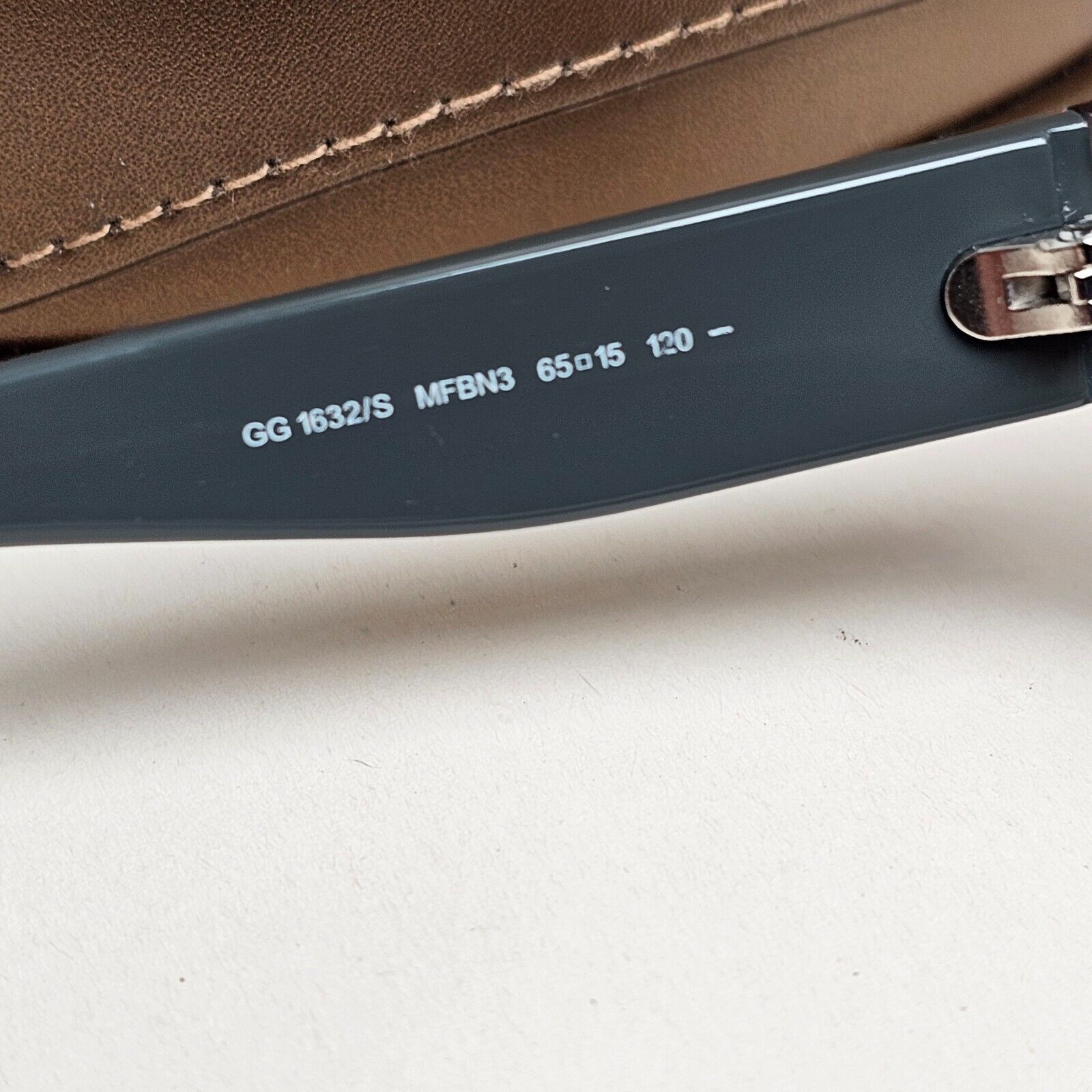 Gucci Sunglasses 2006 Vintage Grey Wrap Green GG 1632/S MFBN3 100225