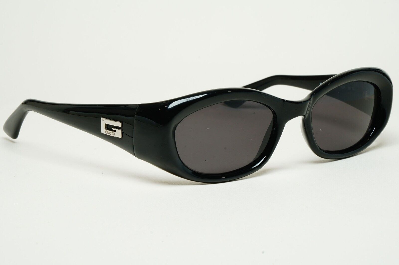 Gucci Sunglasses 1998 Vintage Black Square Retro GG 2432/S 1UF 50mm 280125