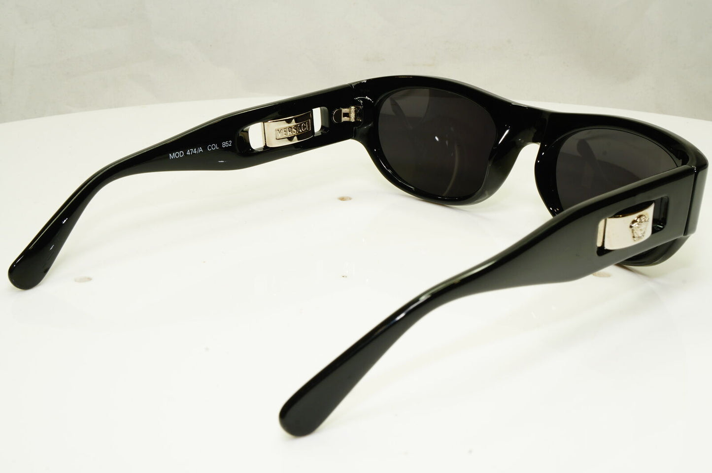 Gianni Versace 1996 Mens Vintage Black Medusa Sunglasses MOD 474/A COL 852