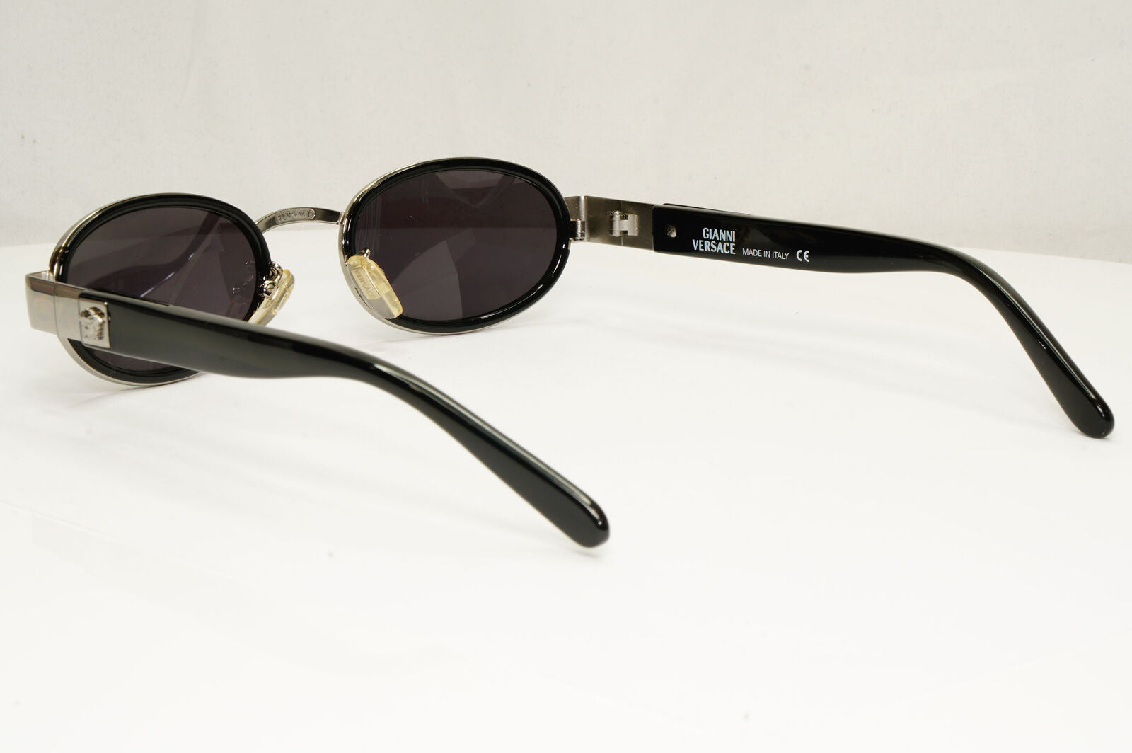 Gianni Versace 1996 Vintage Oval Black Silver Medusa Sunglasses MOD X28 COL 029