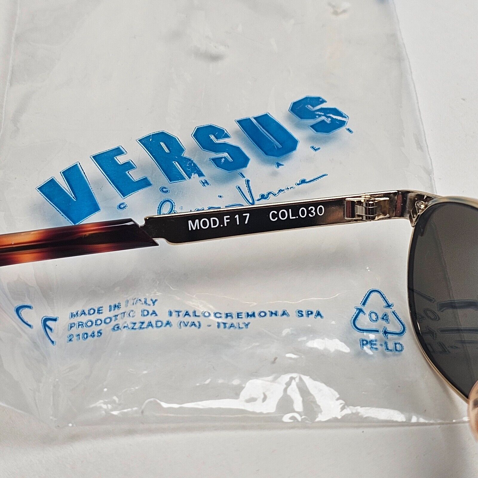 Versus Sunglasses 1996 by Gianni Versace Vintage Gold Grey MOD F17 COL 030
