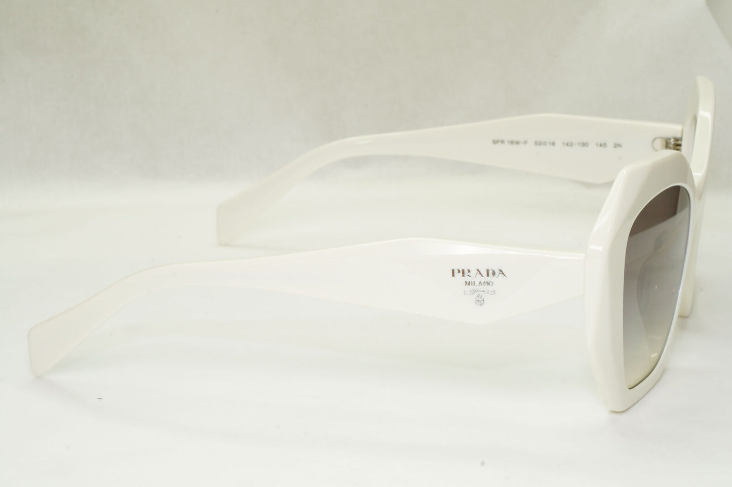 Prada Sunglasses White Symbole Triangle Square Grey PR16WFS SPR 16W-F 142-130