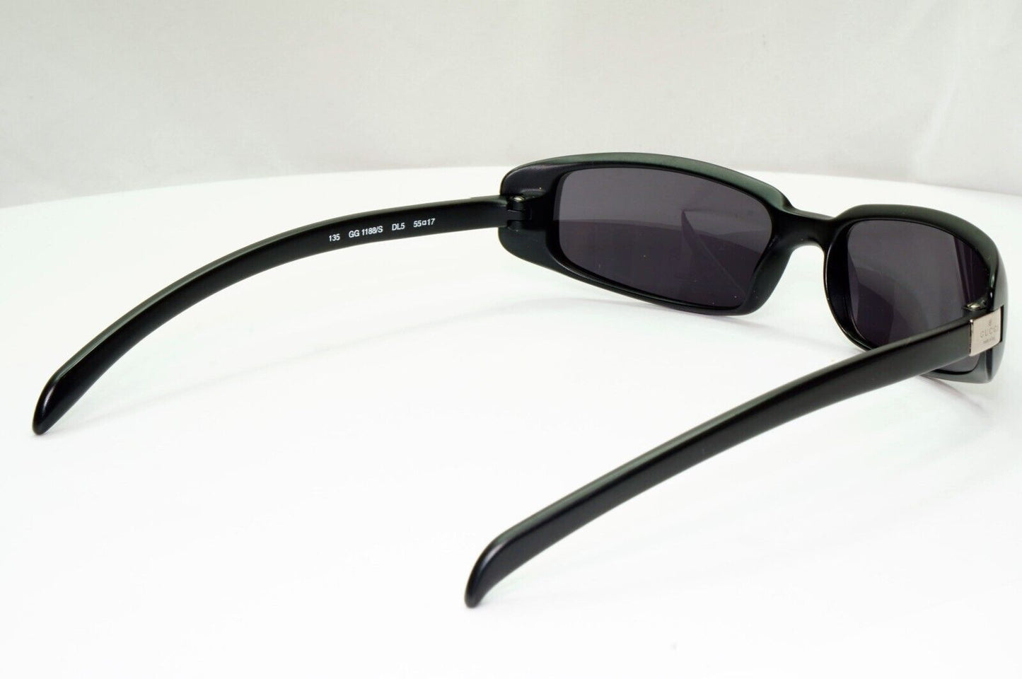 Gucci 1998 Vintage Sunglasses Black Matte Wrap Rectangle GG 1188/S DL5 301024