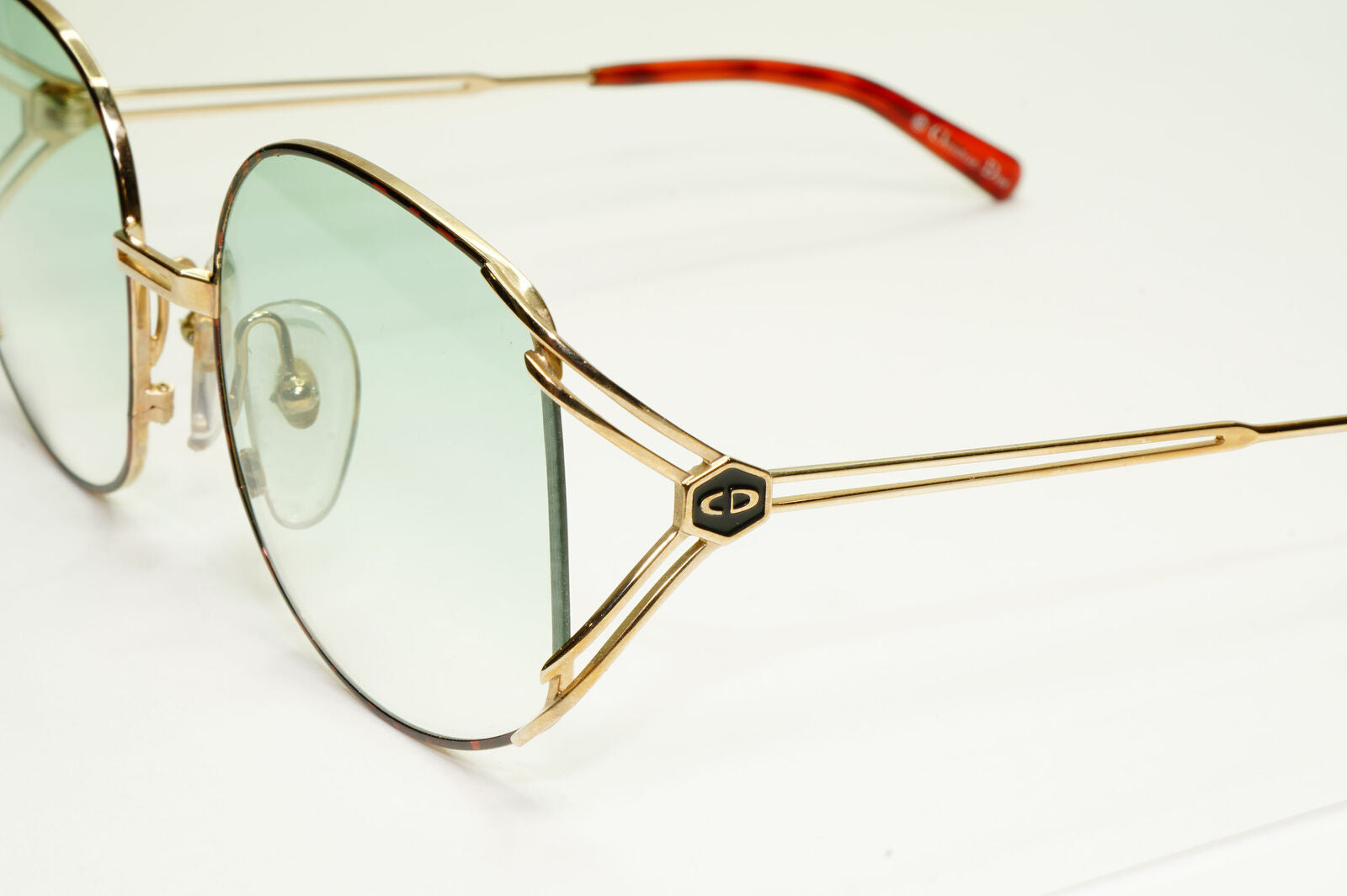 Dior Austria 1990s Sunglasses Vintage Gold Green Gradient Womens 2590 41 020822
