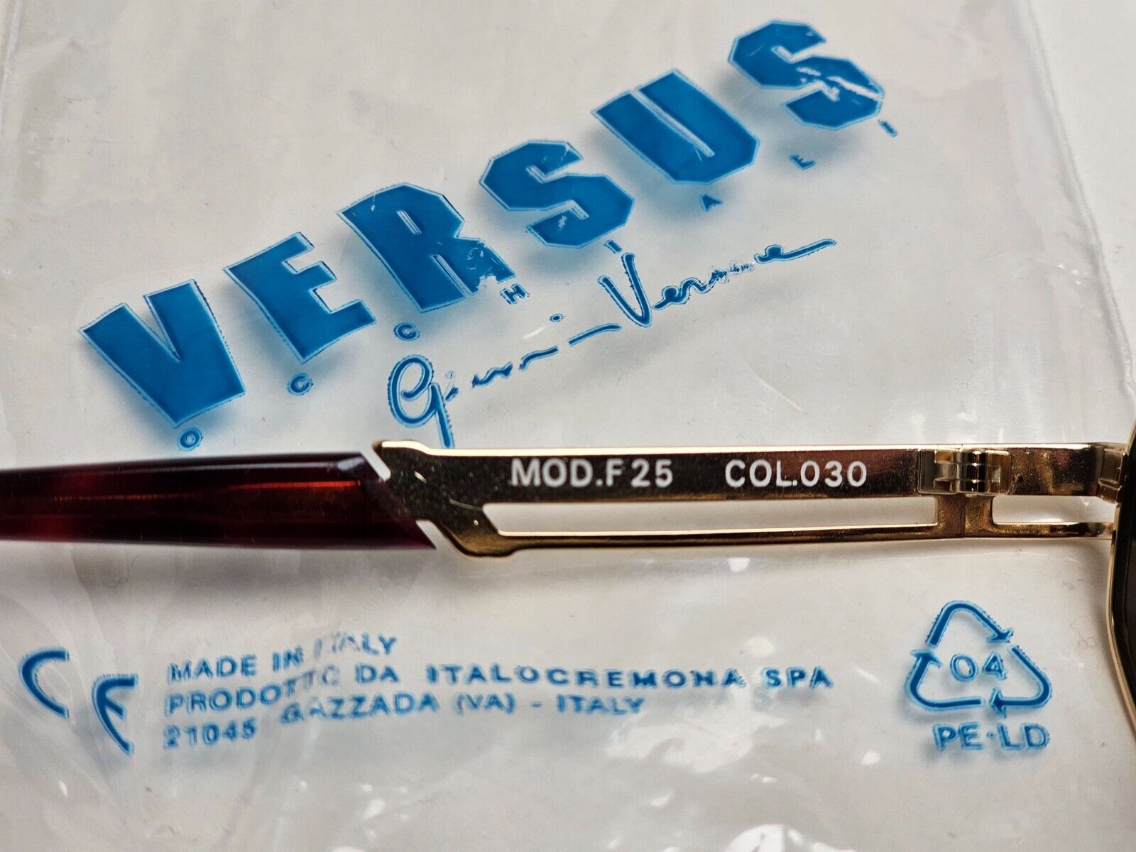 Versus Sunglasses 1996 by Gianni Versace Vintage Gold Grey MOD F25 COL 030